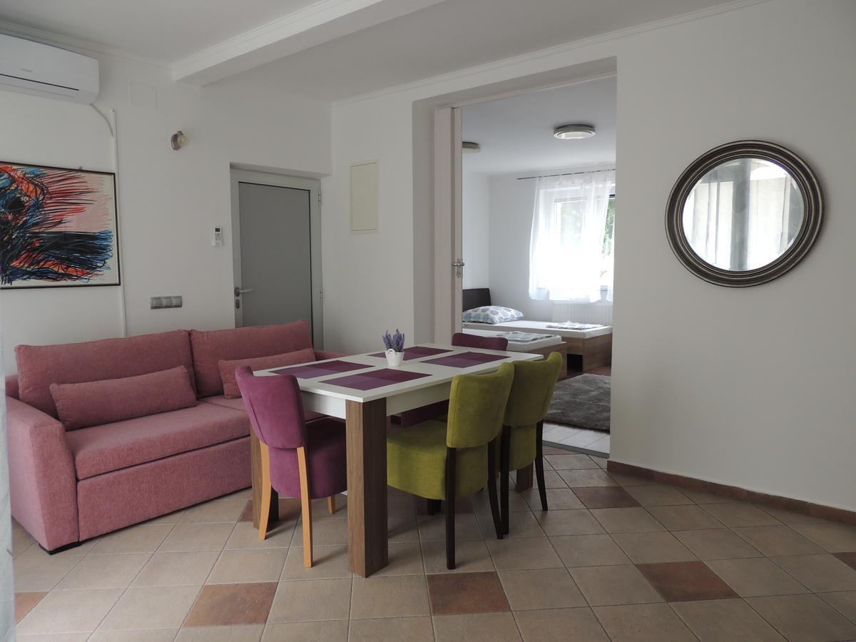 Roses Apartamento Bihać Exterior foto